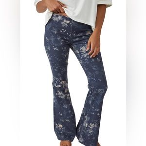 We The Free Blue Floral Women Jeggings